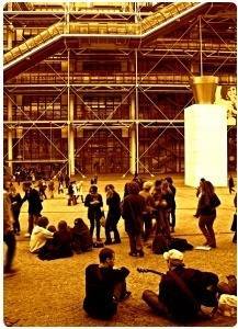 Piazza davanti al Centre Pompidou