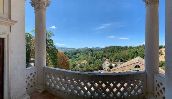 Panorama da Palazzo Ducale di Urbino
