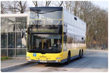 Quali altri bus sono consigliati per vedere la Berlino turistica? 