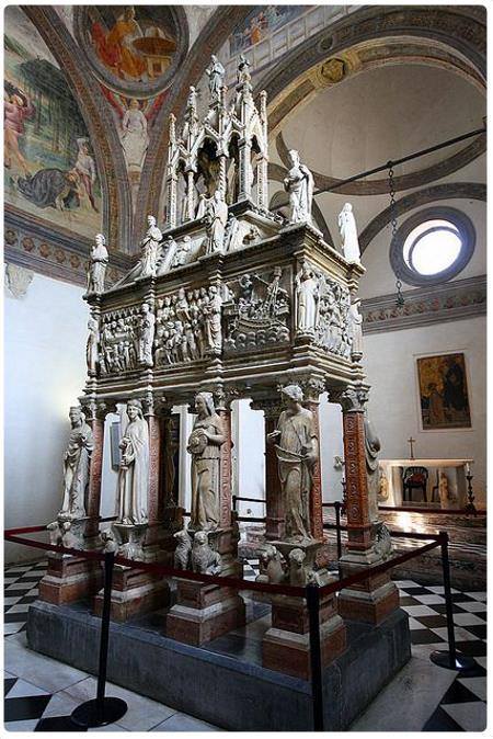 Arca di San Pietro Martire - Basilica di Sant'Eustorgio a Milano