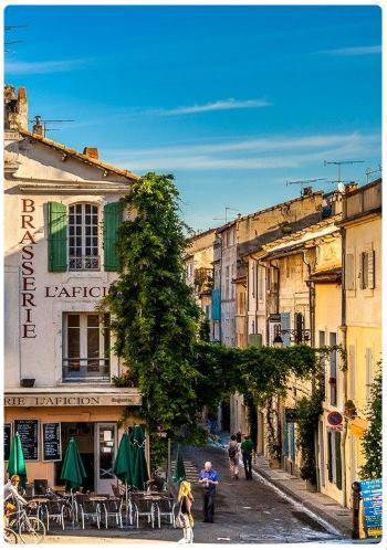 Arles, strade del centro