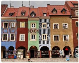 Tipiche case del centro storico a Poznan