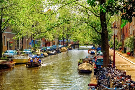 Barchette e canali ad Amsterdam