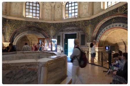 Battistero Neoniano 