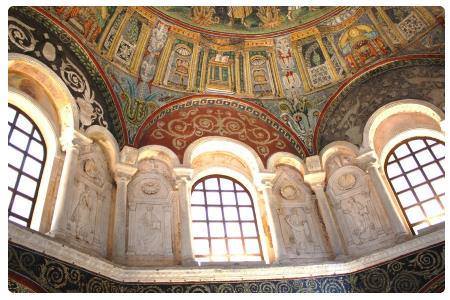 Battistero Neoniano 