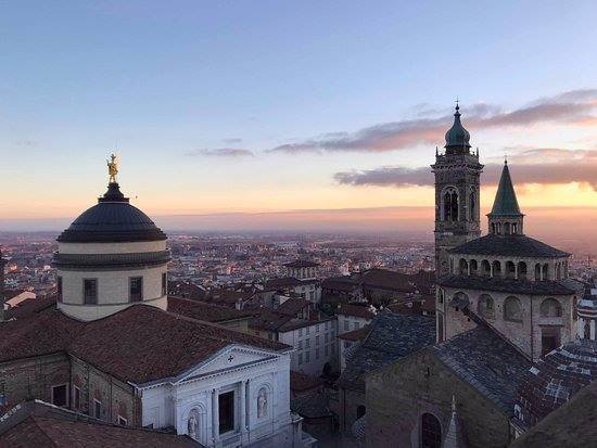 Bergamo Alta al tramonto