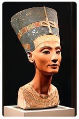 Busto di Nefertiti