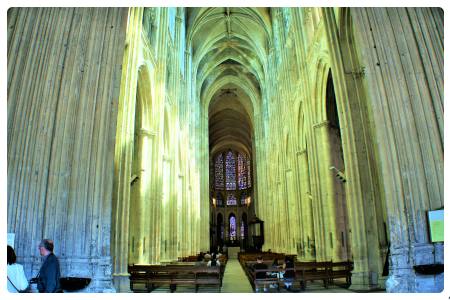 Navata centrale Cattedrale di Saint-Gatien a Tours