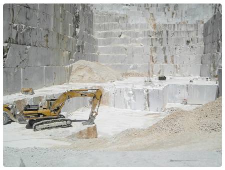 Cava di marmo a Carrara 