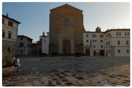 Chiesa di Santa Maria del Carmine nella piazza omonima
