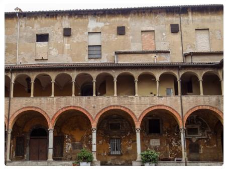 Chiostro complesso Basilica di San Martino