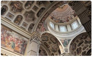 Interno del Duomo di Mantova