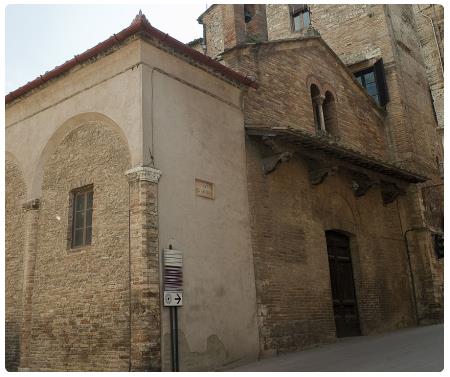 Chiesa di San Lorenzo in Ponte a San Gimignano