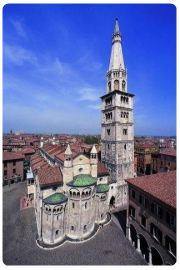 La Ghirlandina - Modena