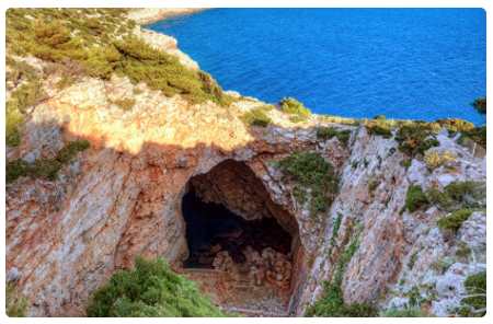 Grotta di Ulisse (Odisejeva Špilja)