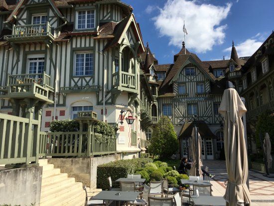 Hôtel Palace Normandie Barrière