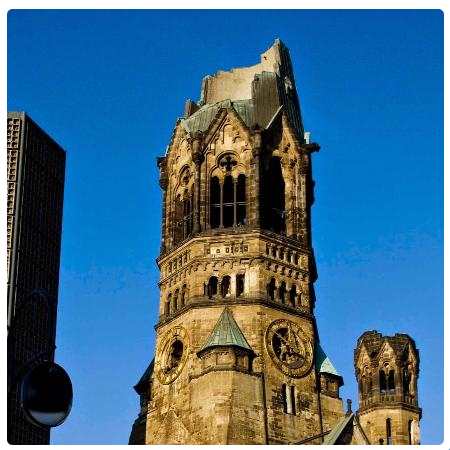 Kaiser-Wilhelm-Gedächtniskirche a Berlino - Interno