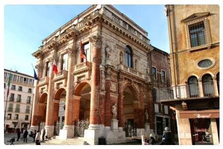 Loggia del Capitaniato