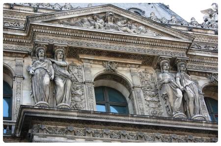 Louvre- Particolari - Cariatidi