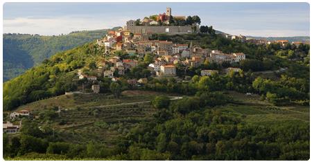 Montona