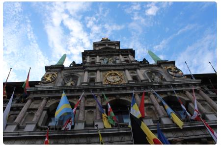 Municipio di Anversa - Facciata