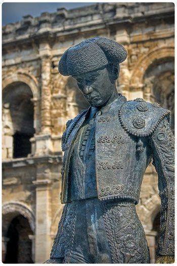 Nîmes