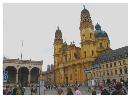 Odeonsplatz a Monaco di Baviera