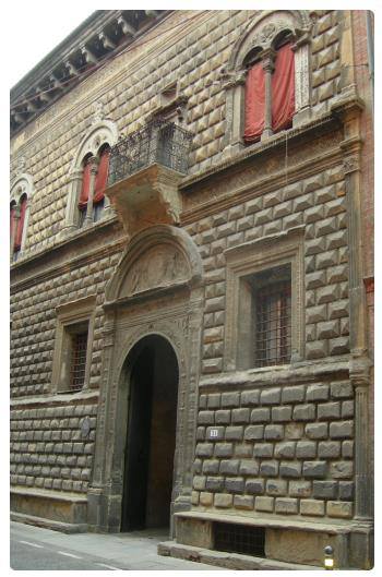 Palazzo Sanuti Bevilacqua degli Ariosti a Bologna