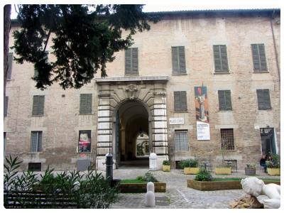 Palazzo Toschi Mosca