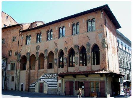 Palazzo dei Vescovi - Pistoia
