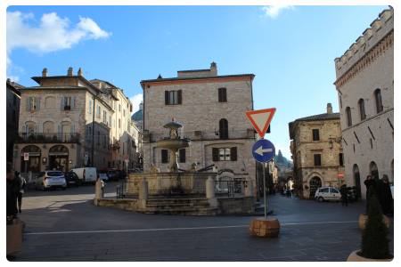 Piazza del Comune - Fontana
