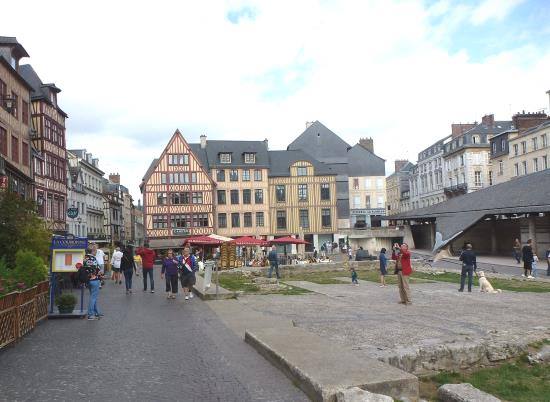 Piazza del Mercato Vecchio - Place du Vieux-Marché