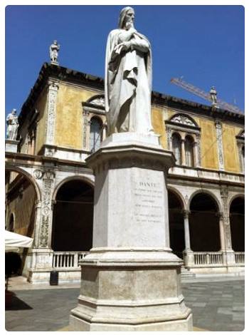 Piazza dei Signori - Statua di Dante