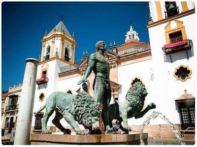 Plaza Duquesa de Parcent e Plaza del Socorro