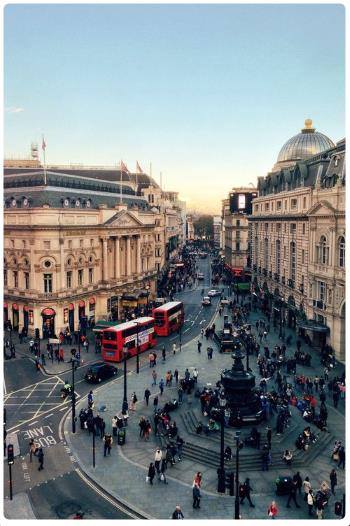 Piccadilly Circus
