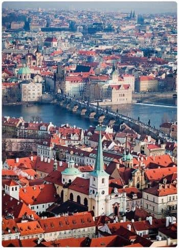 PRAGA : ESPERIENZE DI UN VIAGGIATORE