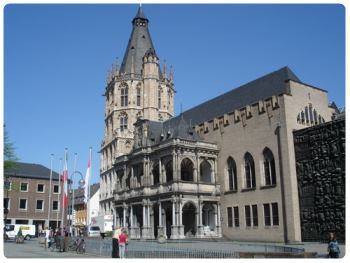 Rathaus Colonia - Municipio di Colonia