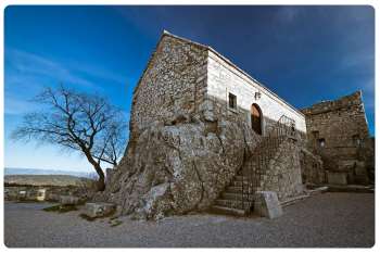 Il Santuario e la Rocca di Monrupino