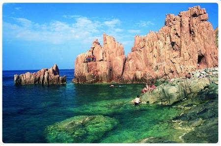 Arbatax e le sue scogliere rosse