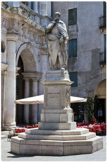 Statua di Andrea Palladio a Vicenza