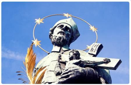 Statua di San Giovanni Nepomuceno