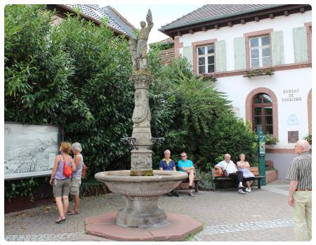  La fontana del vignaiolo - Ribeauvillé