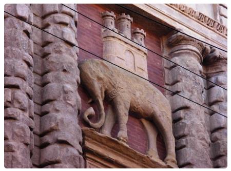Palazzo Fantuzzi a Bologna - Stemma araldico