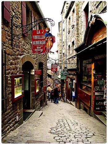 Strada Mont Saint Michel