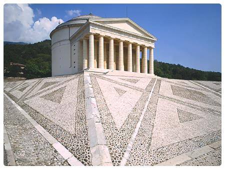 Possagno - Chiesetta di Santa Giustina