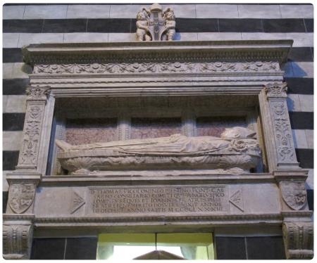 tomba del vescovo Tommaso Piccolomini del Testa, di Neroccio di Bartolo - Duomo di Siena